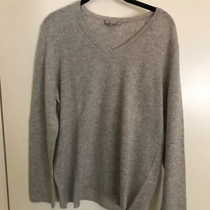 Grey Charter Club 100 % Cashmere Sweater